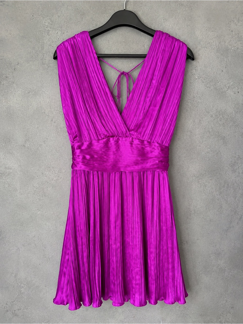 Steve Madden NWT Fuchsia Pleated Mini Dress Small Open Back Party Dress